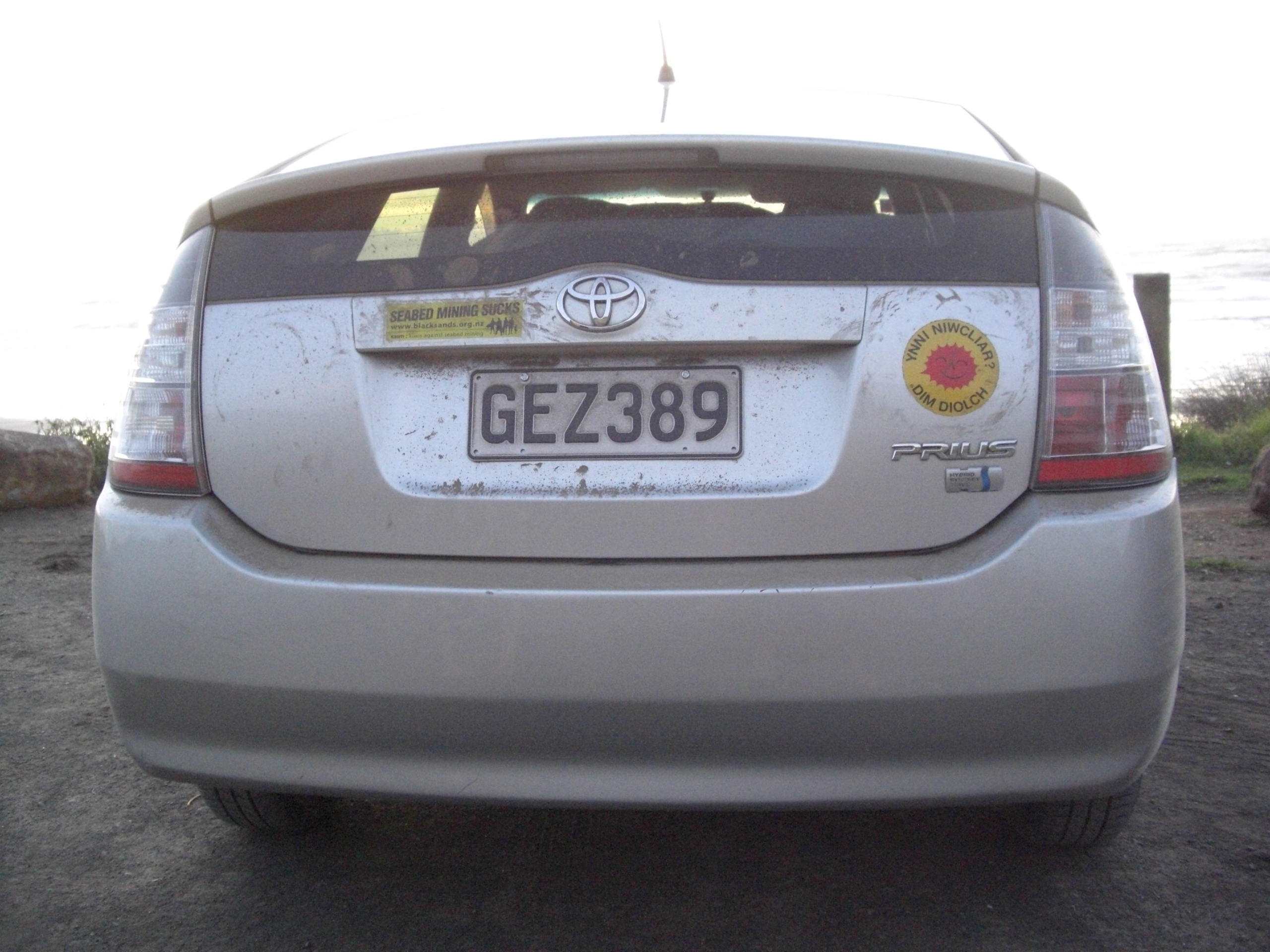 PiwiWiwi's First Prius, rear